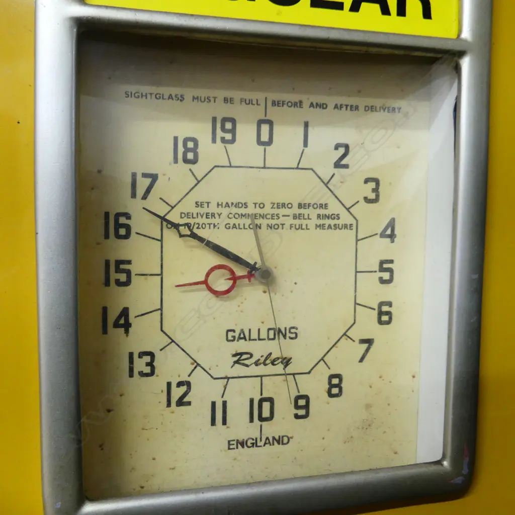 SHELL CIRCA 1960S PETROL PUMP & HOSE 565x365x1260mm Image 1++