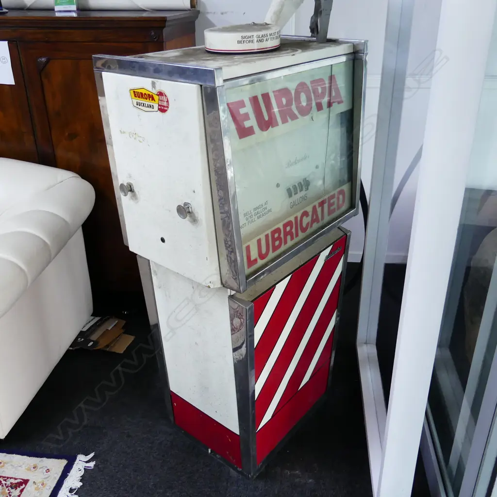 EUROPA CIRCA 1960S PETROL PUMP & HOSE 750x460x1580mm... Image 1++