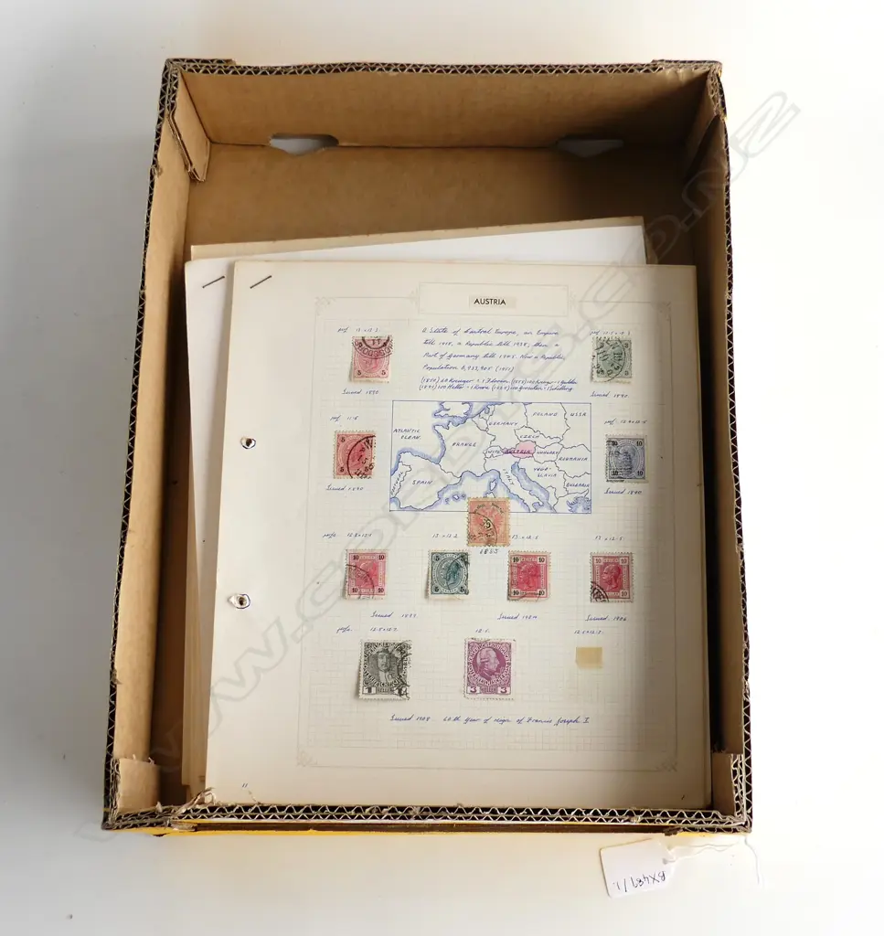 COLLECTION OLDER WORLD STAMPS; MAINLY USED Image 1++