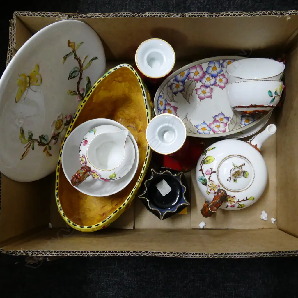 BOX LOT ASST. CHINA; PART TEA SET, PR CANDLESTICKS, MALING VASE ETC Image 1++