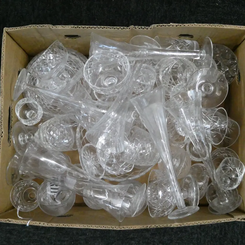 BOX LOT OF CRYSTAL GLASSWARE BOWLS GLASSES ETC & LONG STEMMED GLASSES. Image 1++
