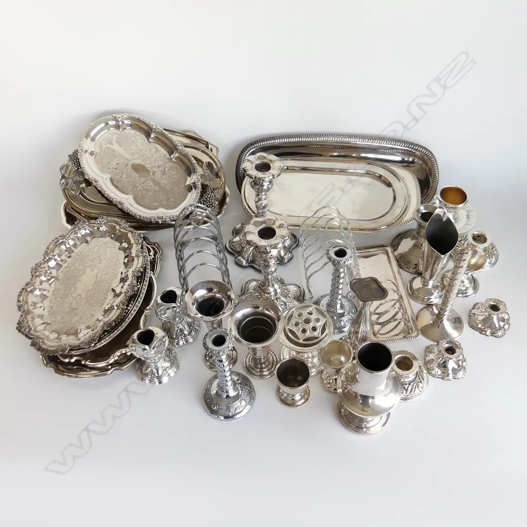 GOOD BOX LOT ASST SILVER PLATE, TOAST RACKS, VASES, EGG CUPS, DISHES, CANDLE HOLDERS, ETC... Image 1++