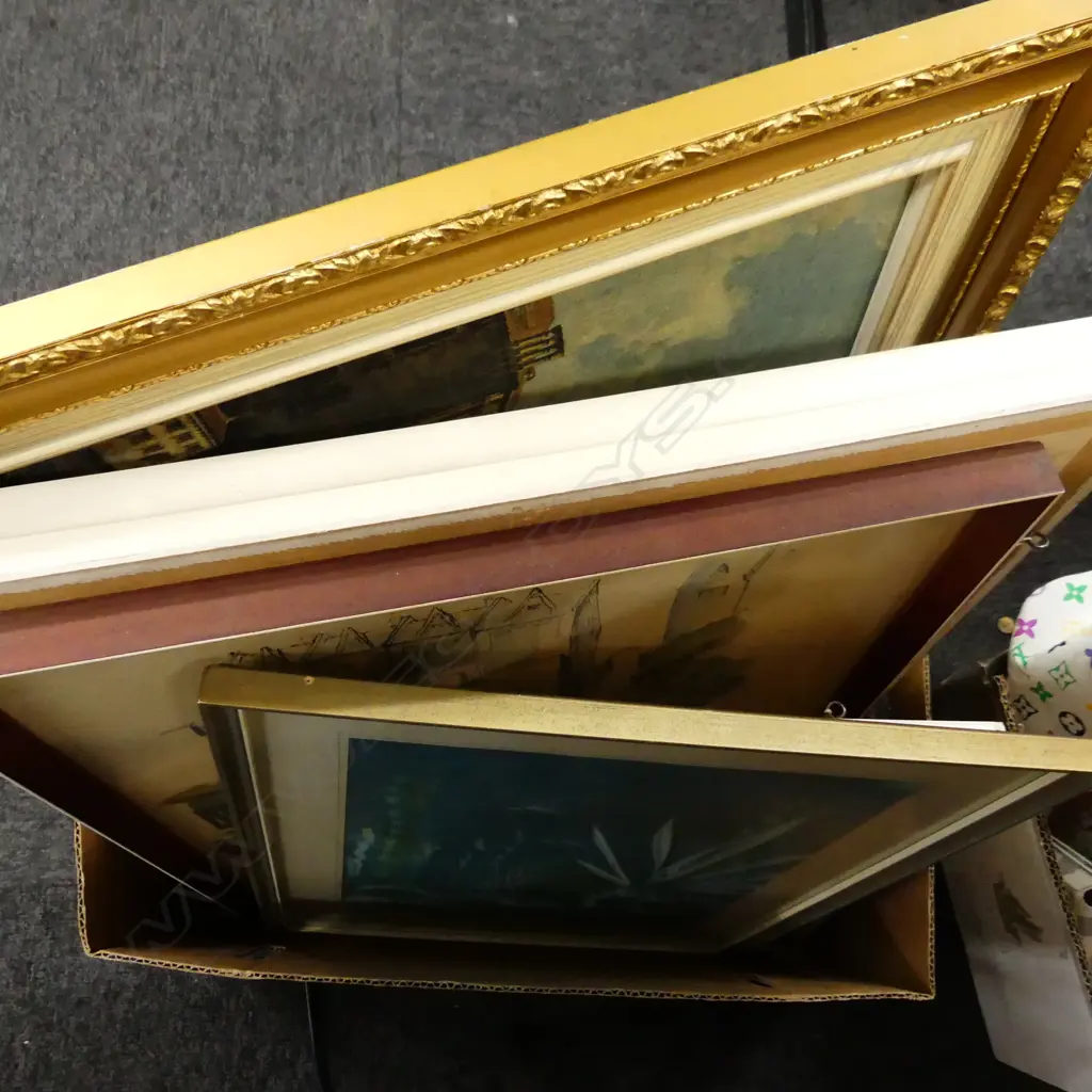 BOX LOT ASST. ARTWORKS Image 1++