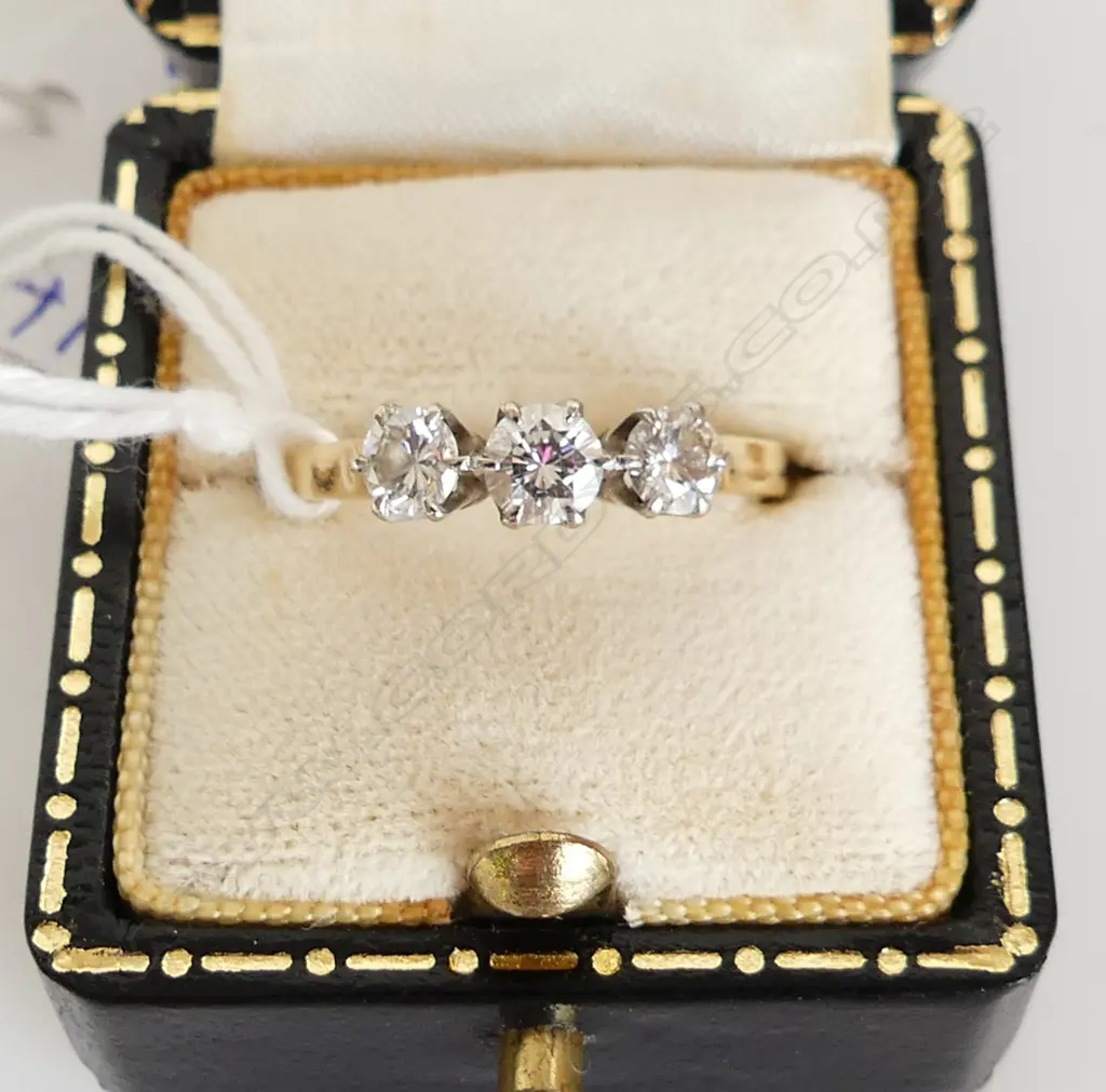 18CT 3 DIAMOND 0.68ct RING 2.7 GRAMS SIZE M 1/2 w valuation see 2nd photo Image 1++
