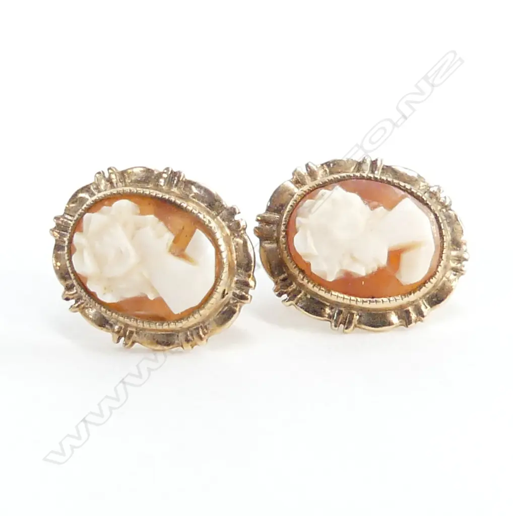 PR 9CT GOLD CAMEO STUD EARRINGS 2.62gms Image 1++