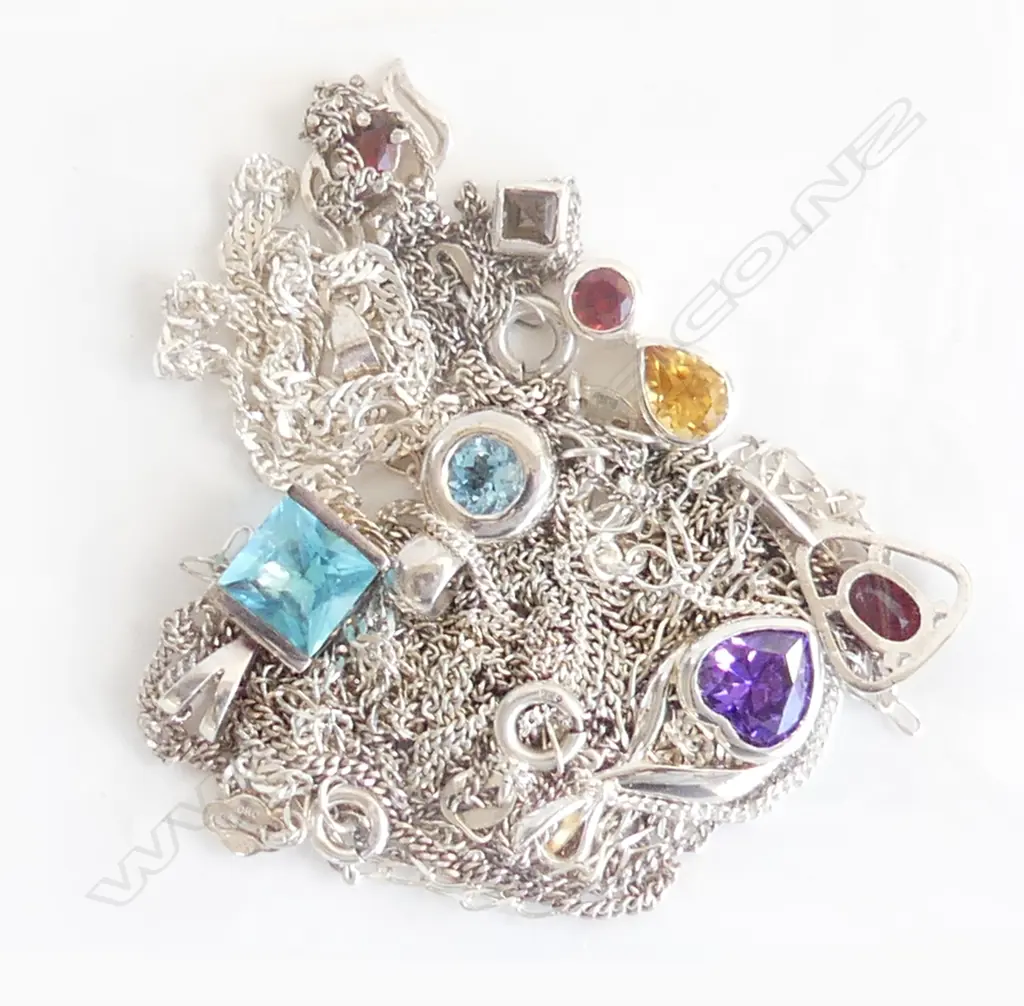 6 925 SILVER NECKLACES 22.5 GRAMS Image 1++