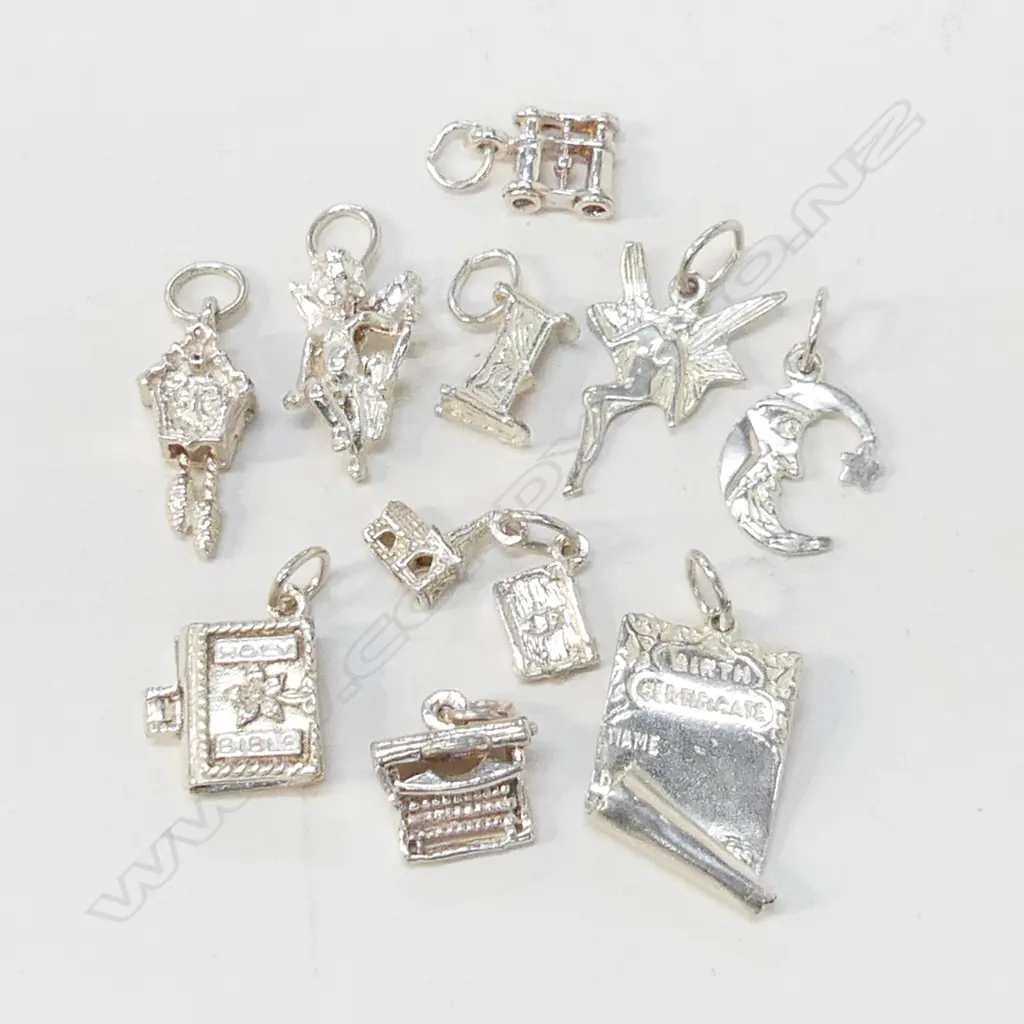 BAG 10 ASST STG SILVER CHARMS, 18.92 GMS Image 1++