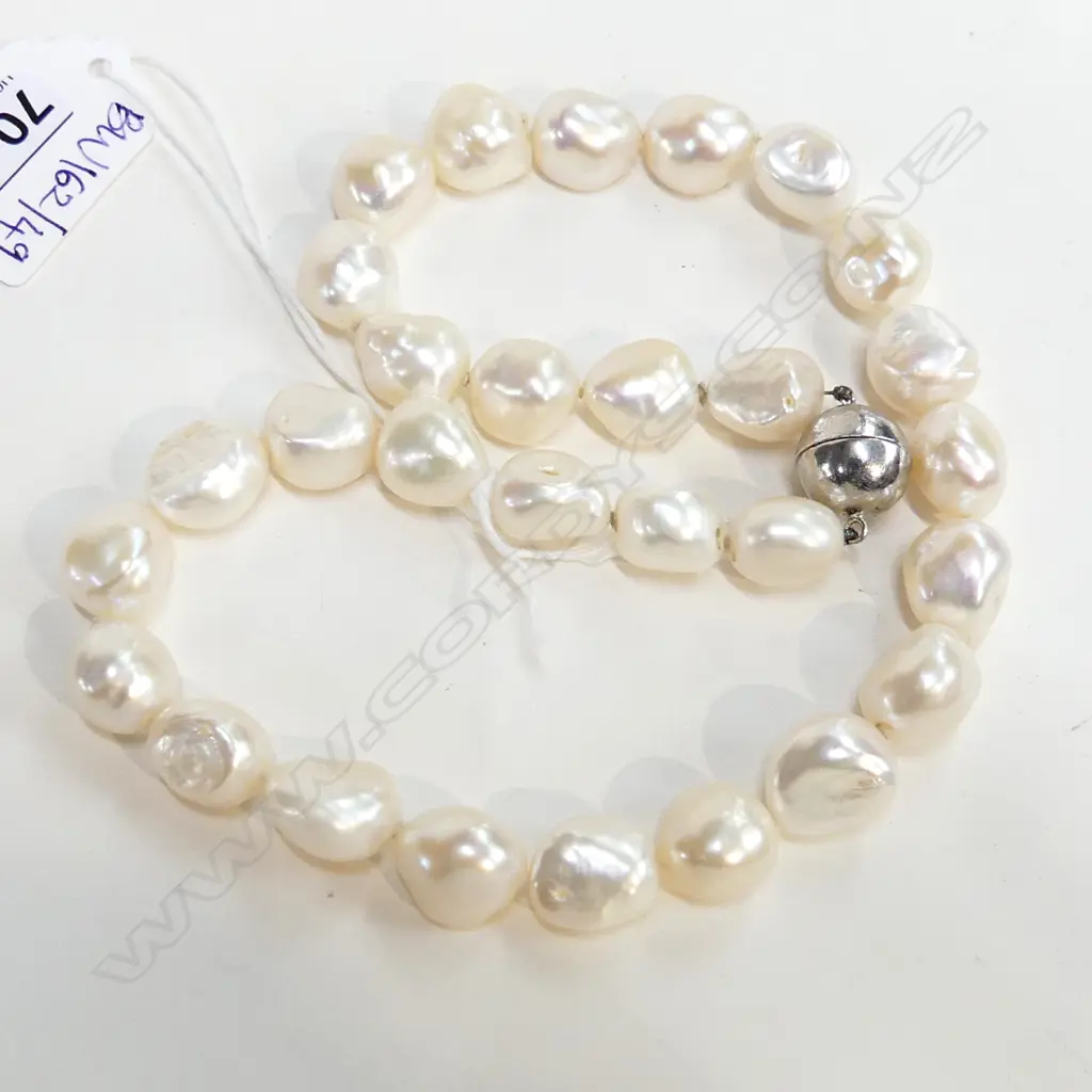 PEARL NECKLACE w. MAGNETIC CLASP L.460mm Image 1++