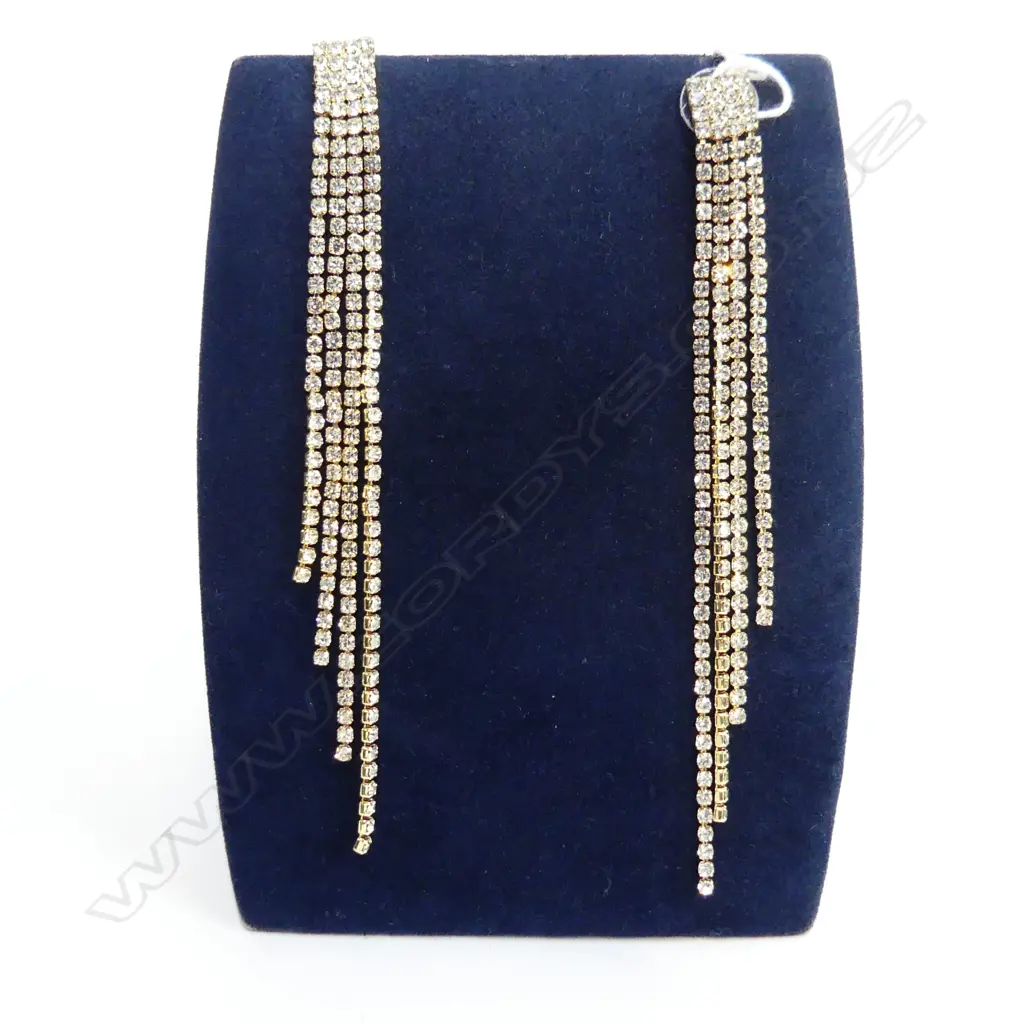 PR LONG GOLD PLATED DIAMANTE DROP COSTUME JEWELLERY EARRINGS Image 1++