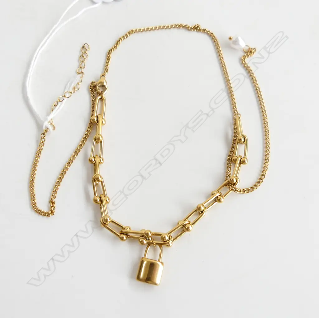 GOLD GILT CHAIN WITH LOVE LOCK & PEARL TASSLE Image 1++