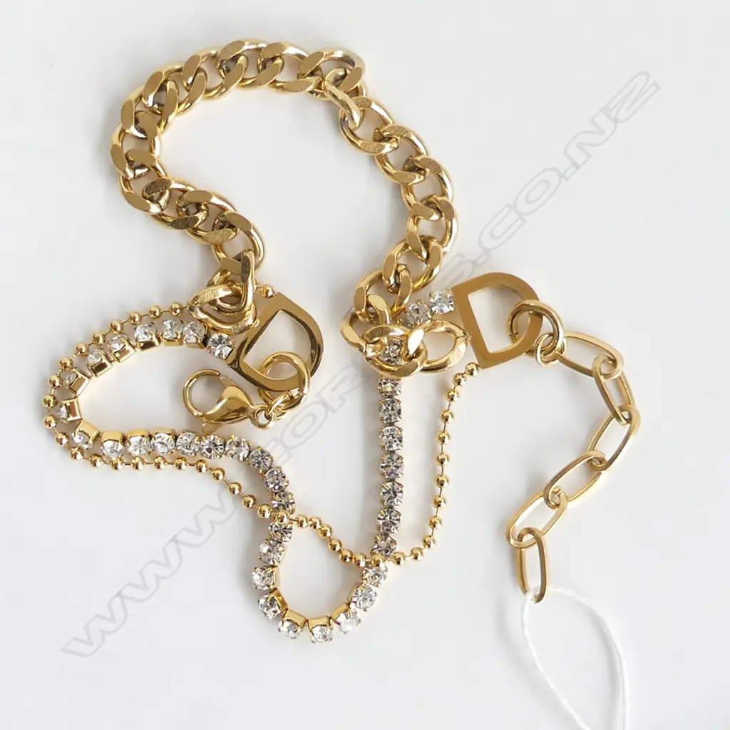 GOLD GILT 3 STRAND CURB LINK DIAMANTE & BEAD BRACELET Image 1++