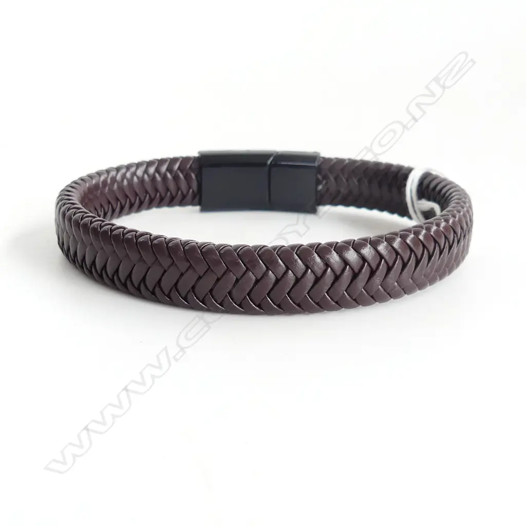 HAND MADE BROWN CALF LEATHER BRACELET WITH MAGNETIC STEEL SLIDE CLASP Image 1++