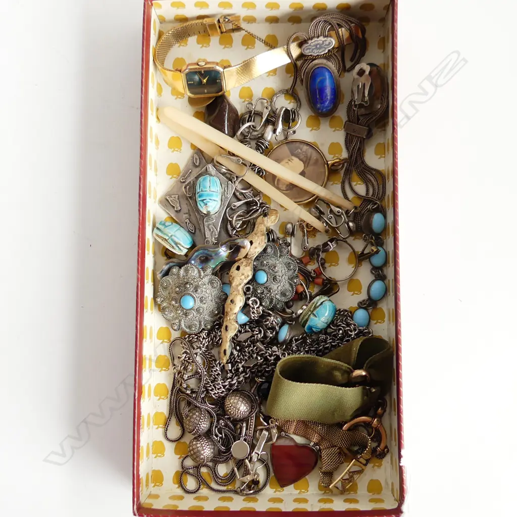 ASST. JEWELLERY INCL. RG BRACELET w. 9CT 'W', EARRINGS ETC Image 1++