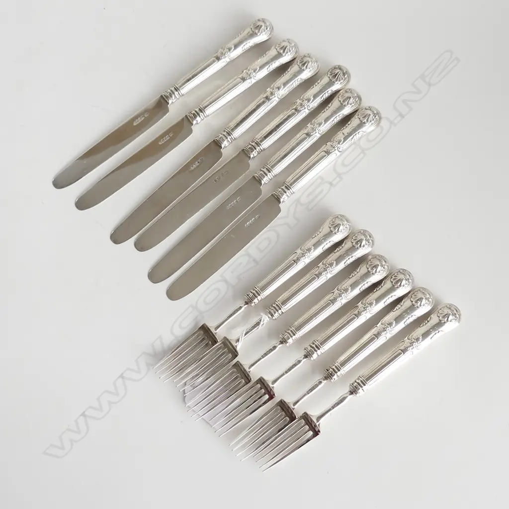12 PCE KINGS PATTERN STG SILVER FRUIT SET; STG BLADES & HANDLES, SHEFFIELD 1824 561 GRAMS Image 1++