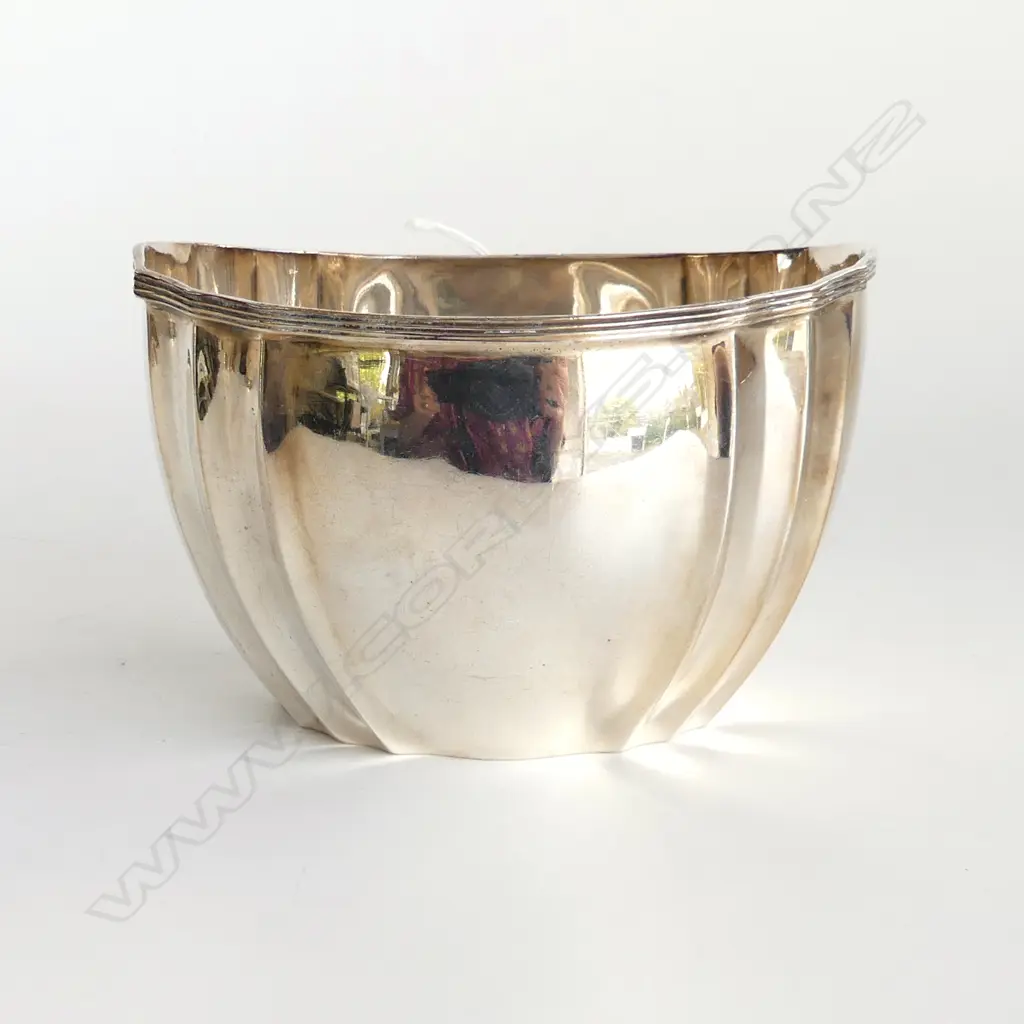 STG SILVER BOWL, LONDON 1924 200 GRAMS Image 1++