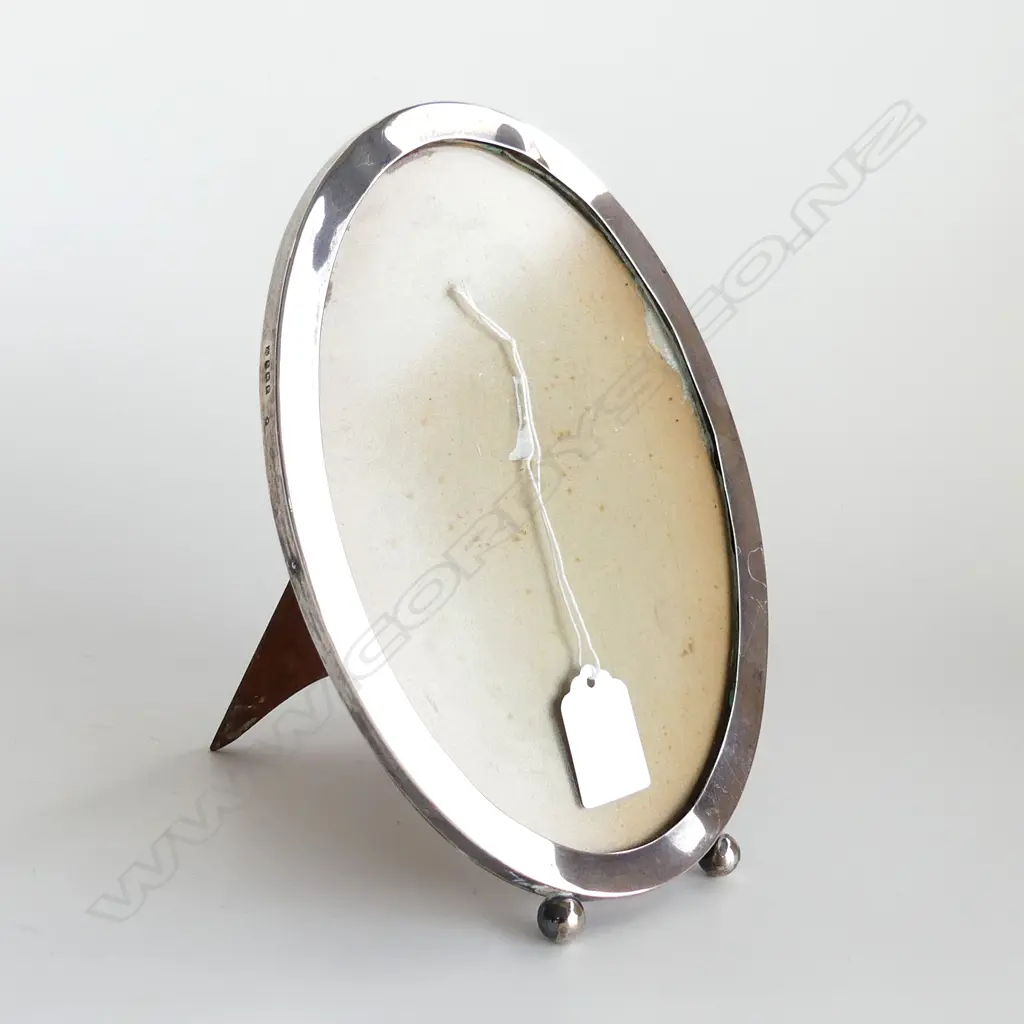 STG SILVER OVAL PHOTO FRAME, B'HAM 1916 230x160mm Image 1++