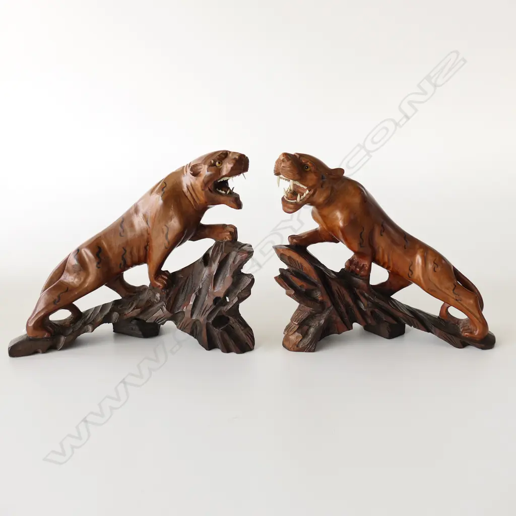 PAIR OF CHINESE CARVED WOOD TIGERS. L 21CM X 17.5CM EACH Image 1++