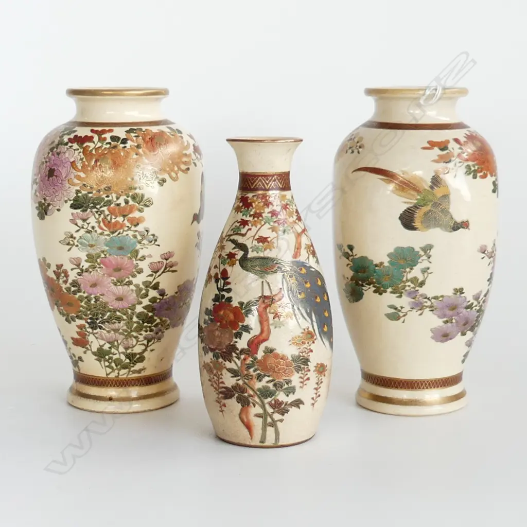 PR JAPANESE VASES - FLOWERS & BIRD PATTERN (H. 200mm) & SAKE BOTTLE - PEACOCK DECORATION (H.N165mm) Image 1++