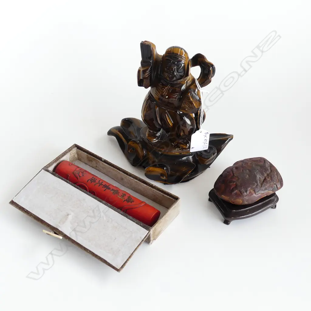 ORIENTAL CARVED TIGERS EYE FIGURE H.190mm + STONE & CASED ORANGE STICK Image 1++