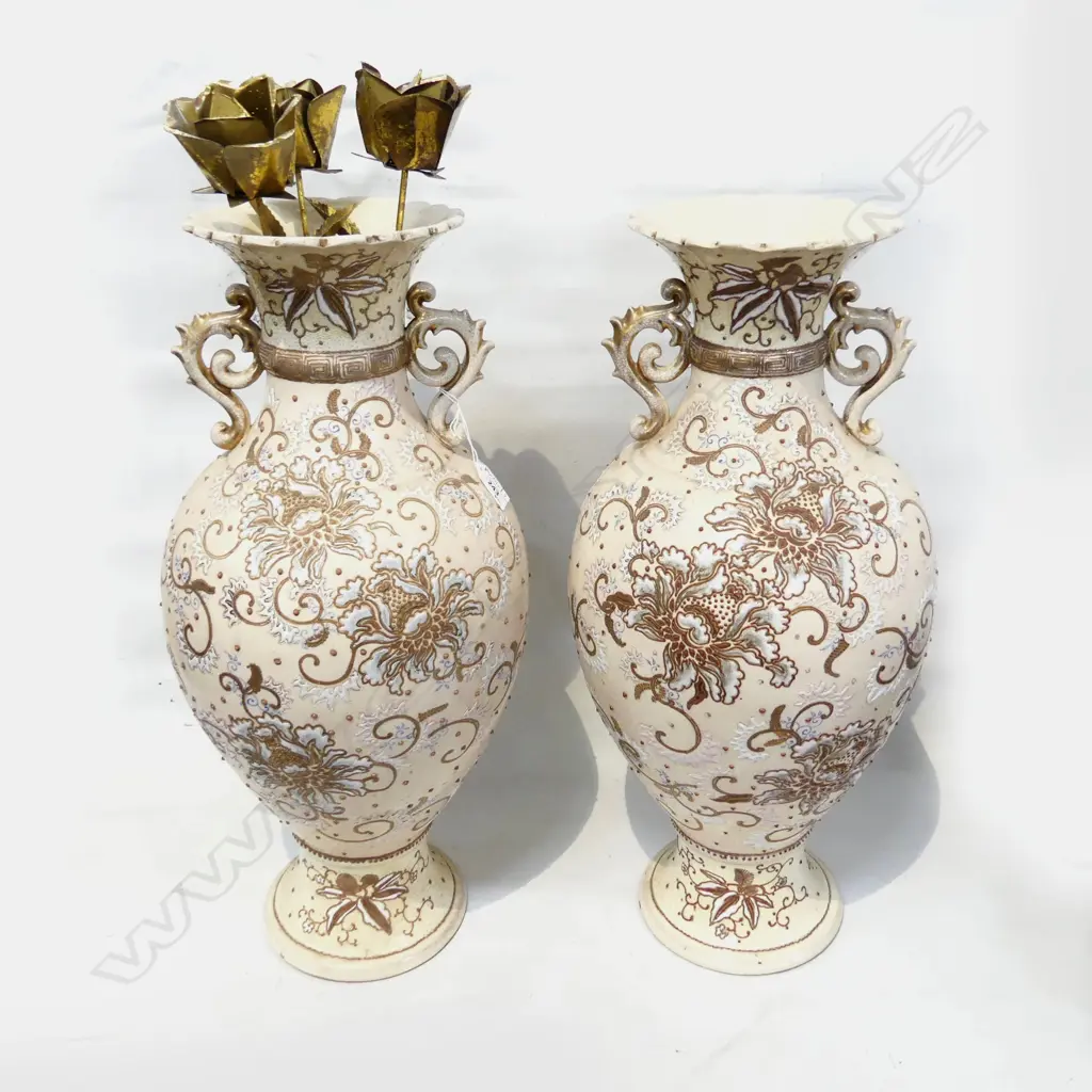 PR LG WHITE ORIENTAL VASES H.560mm - 1 w. HAIRLINE TO RIM Image 1++