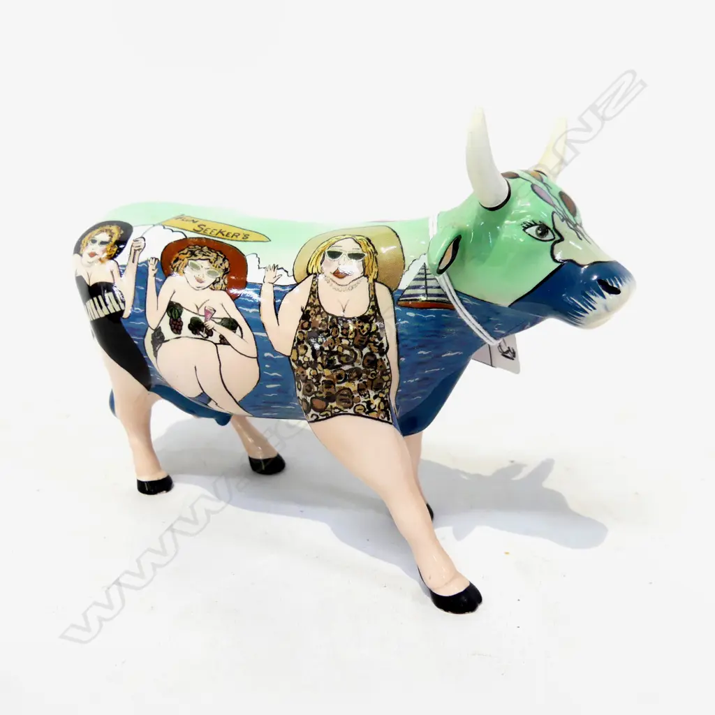COW PARADE COLLECTABLE COWS " FUN SEEKER" Image 1++