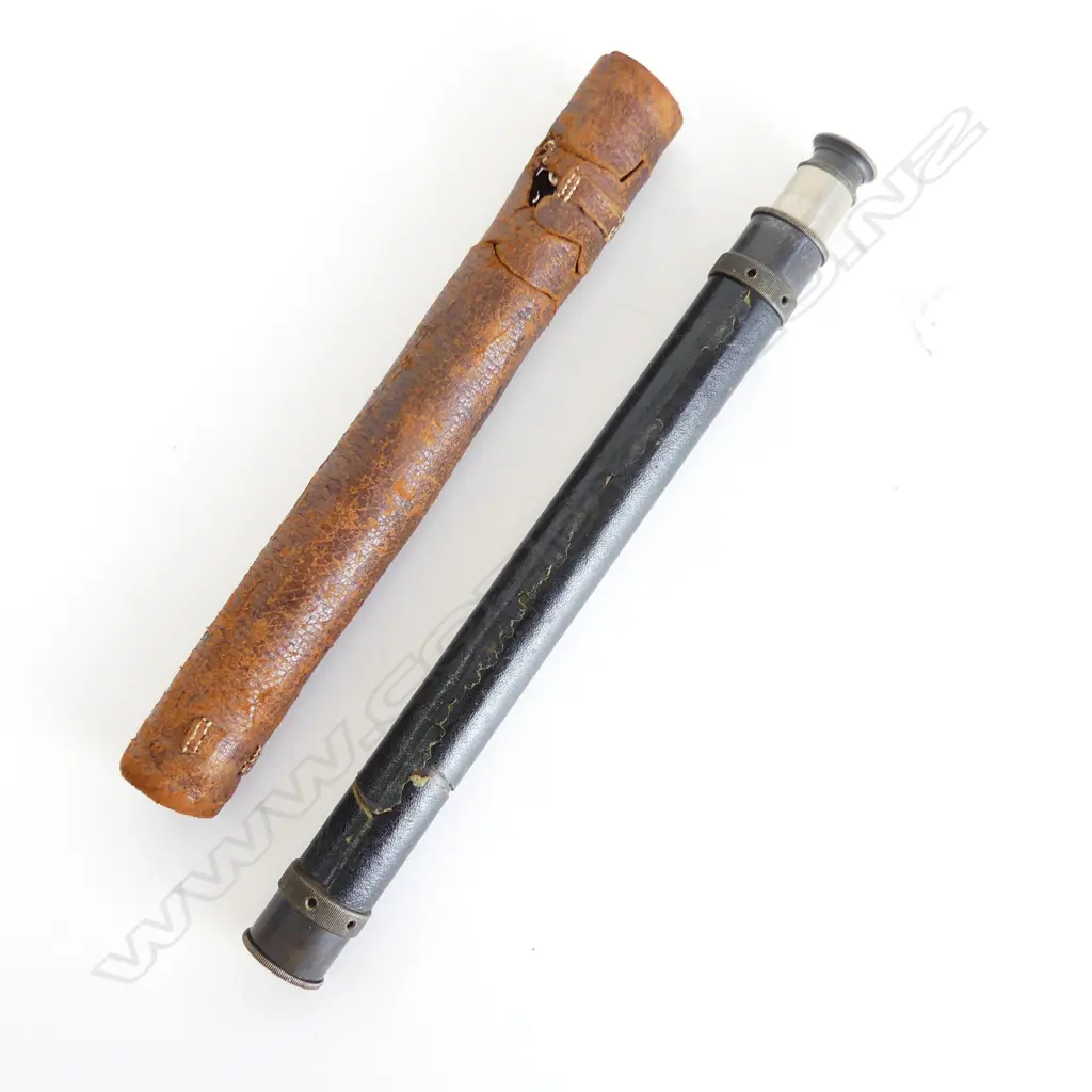 VINTAGE 2 DRAW TELESCOPE IN LEATHER CASE (WORN) L.275 / 460mm Image 1++