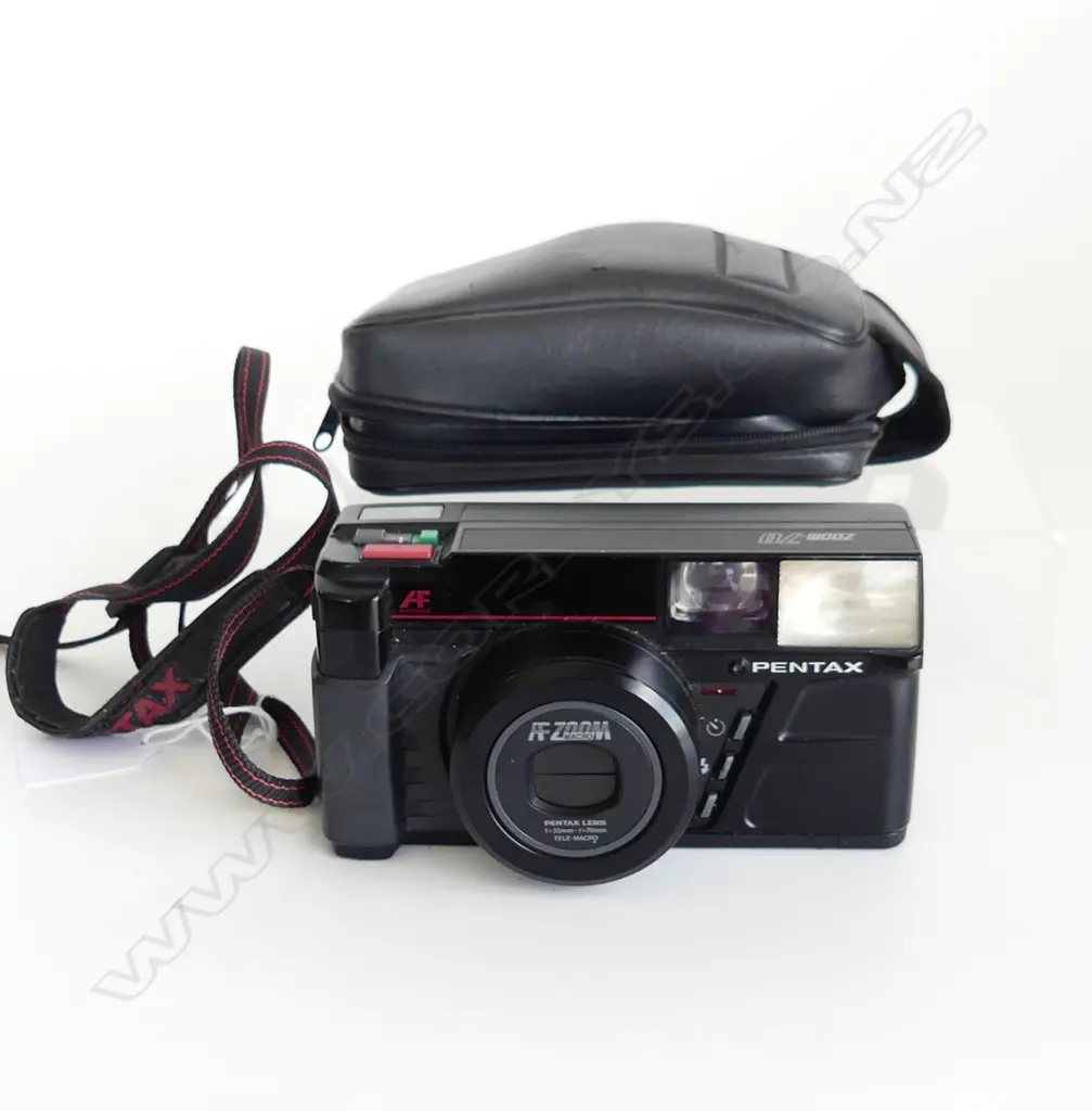 PENTAX ZOOM 70 CAMERA, W.140mm, CASED Image 1++