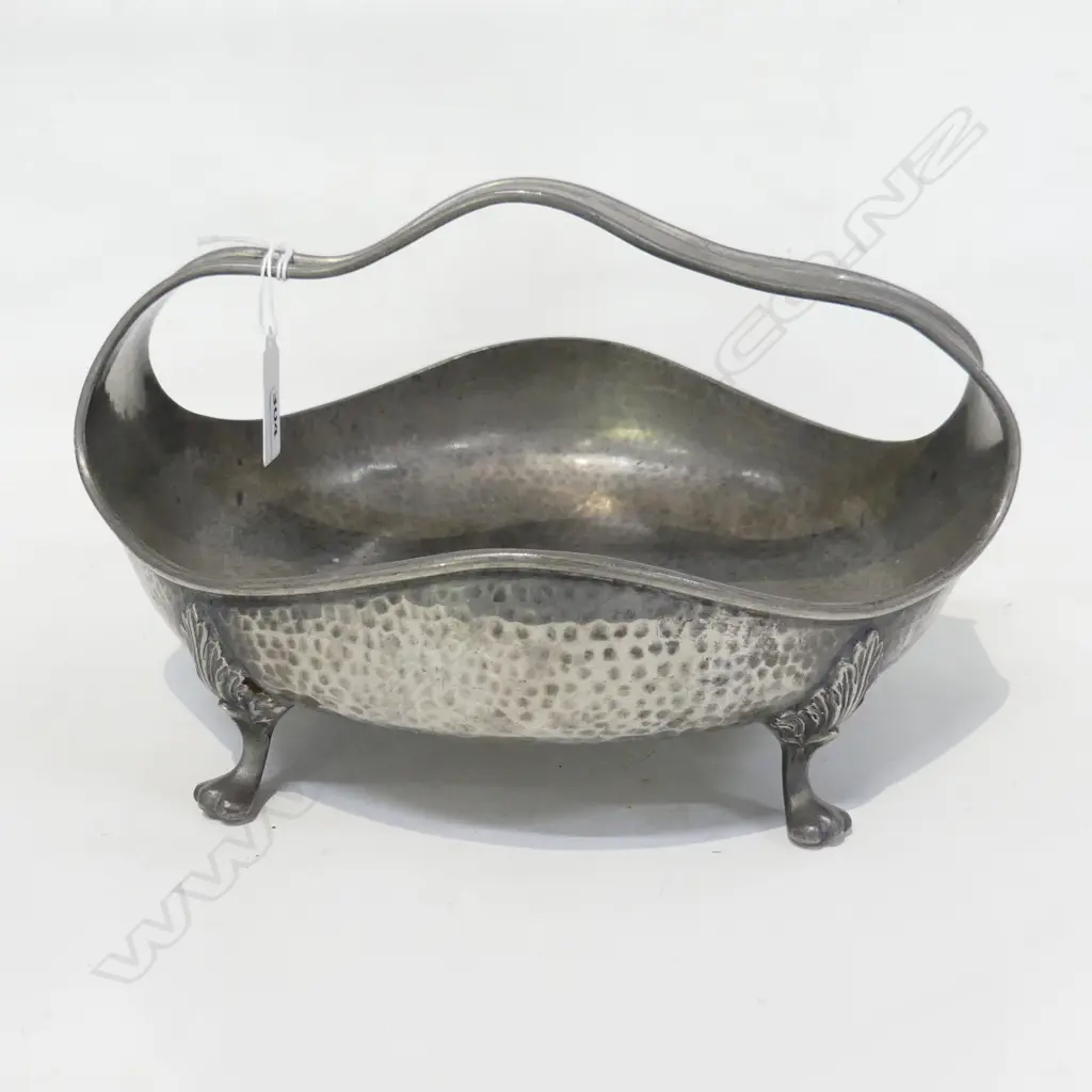 FOOTED HANDLED DISH; CRAFTSMAN PEWTER SHEFFIELD 220x250mm Image 1++