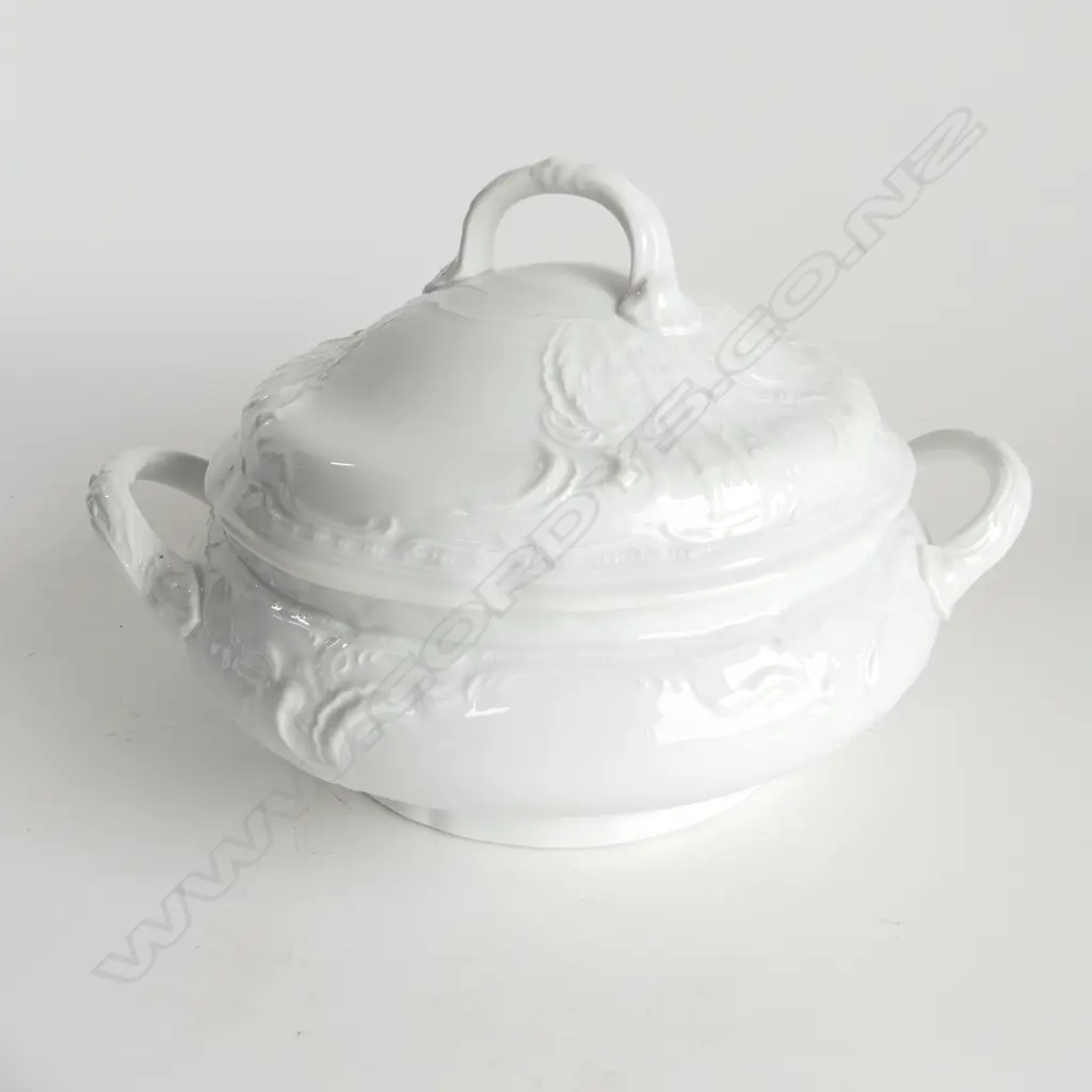 ROSENTHAL GERMANY CLASSIC ROSE PORCELAIN LIDDED TUREEN L. 260mm Image 1++