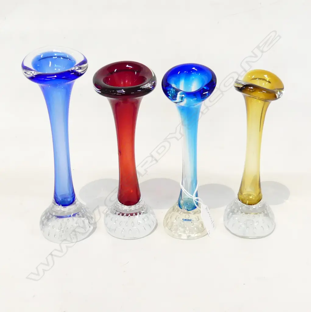 4 ASST. ASEDI BUD VASES H.210 Image 1++