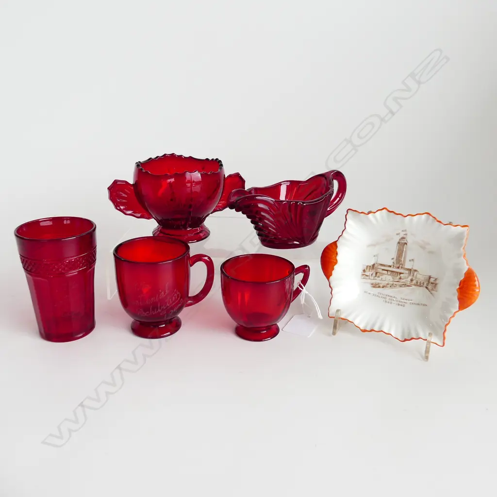 5 PCES SOLID RED EXHIBITION GLASS; 4 NZ CENTENNIAL + SHELLEY DISH 105x130mm Image 1++