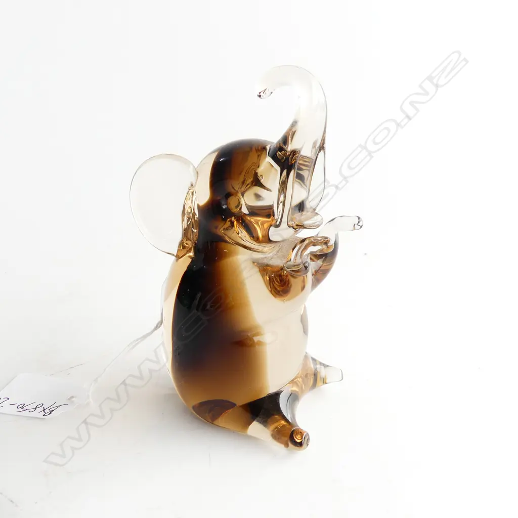 HEAVY SMOKEY GLASS MURANO ELEPHANT, 80 x 100mm Image 1++
