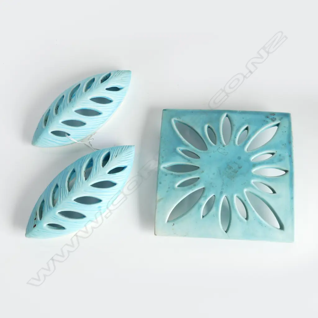 RENEE BOYD STUDIO POTTERY (3 PCS)  Image 1++