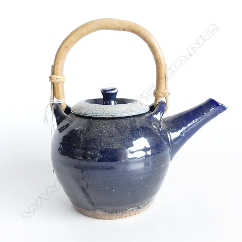 RENTON MURRAY HILLSIDE POTTERY SALTGLAZE TEAPOT Image 1++