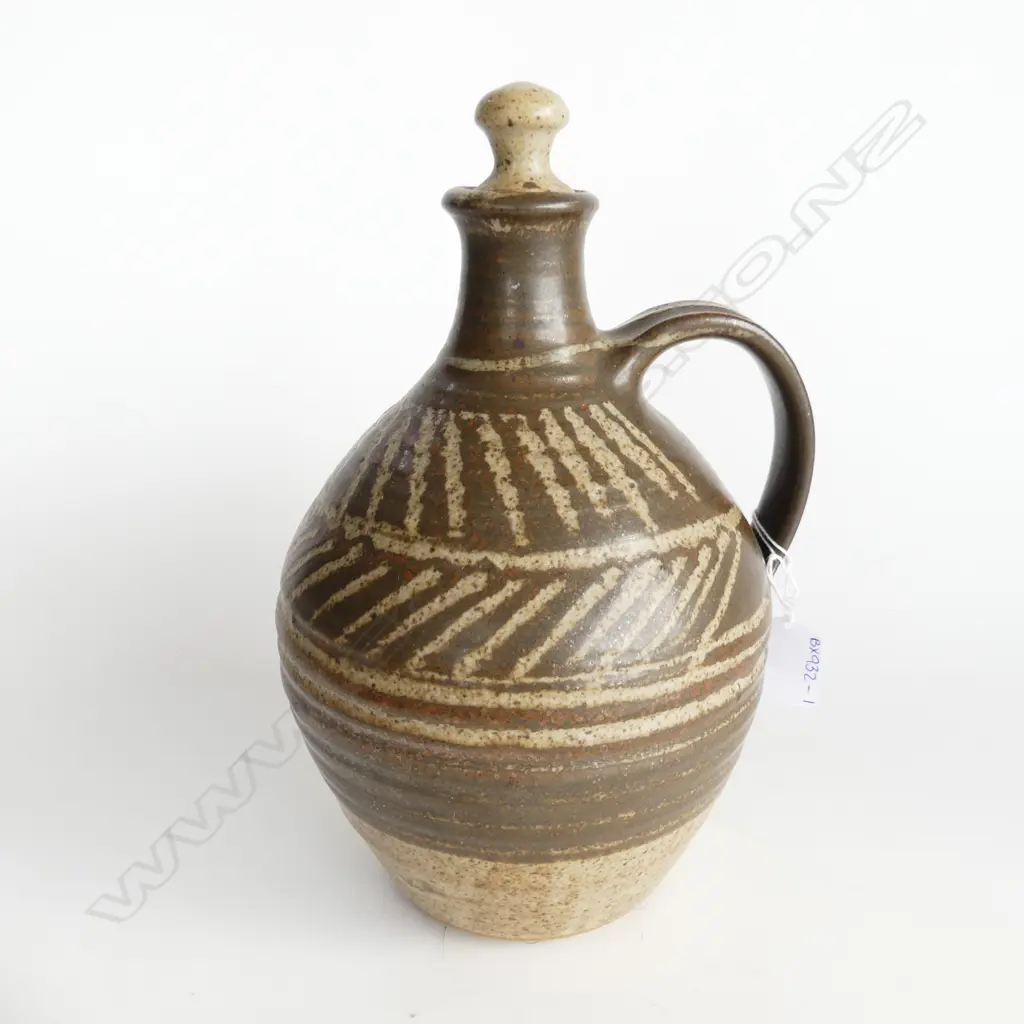 ESTELLE MARTIN WINE VESSEL MARK TO BASE Image 1++