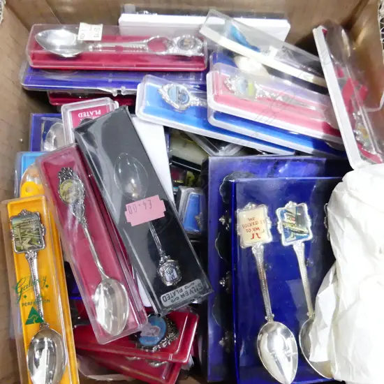  BOX OF SOUVENIR TEASPOONS