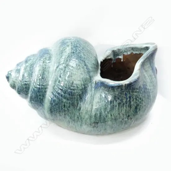 LARGE HEAVY GLAZED CERAMIC SHELL PLANTER W.470mm