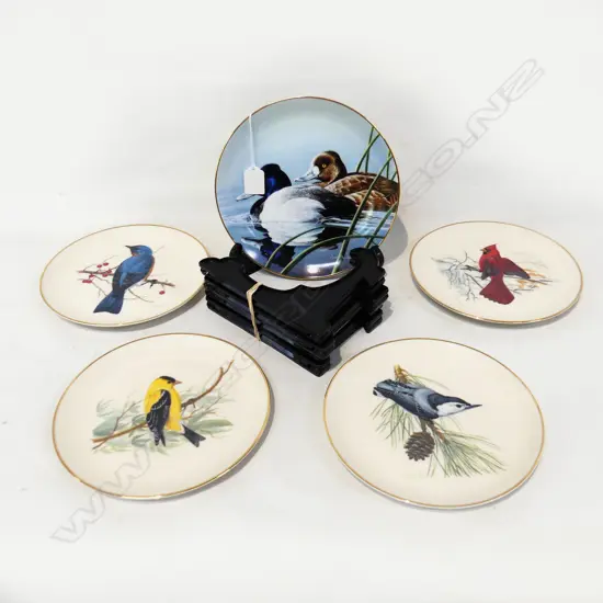 5 COLLECTORS PLATES + STANDS 'SONG BIRD SERIES' + DUCK PLATE 215mm dia