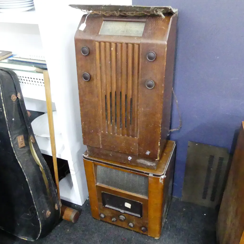 2 ART DECO CONSOLE RADIOS 1by G & C Image 1++