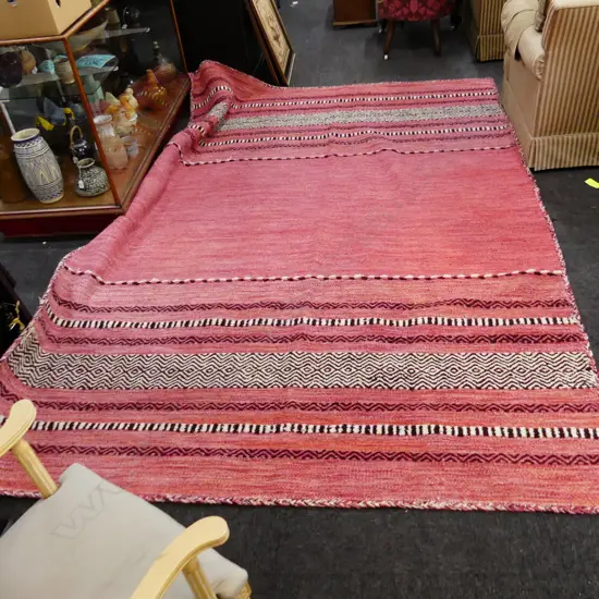 LG STRIPED RED RUG 3030x2140mm