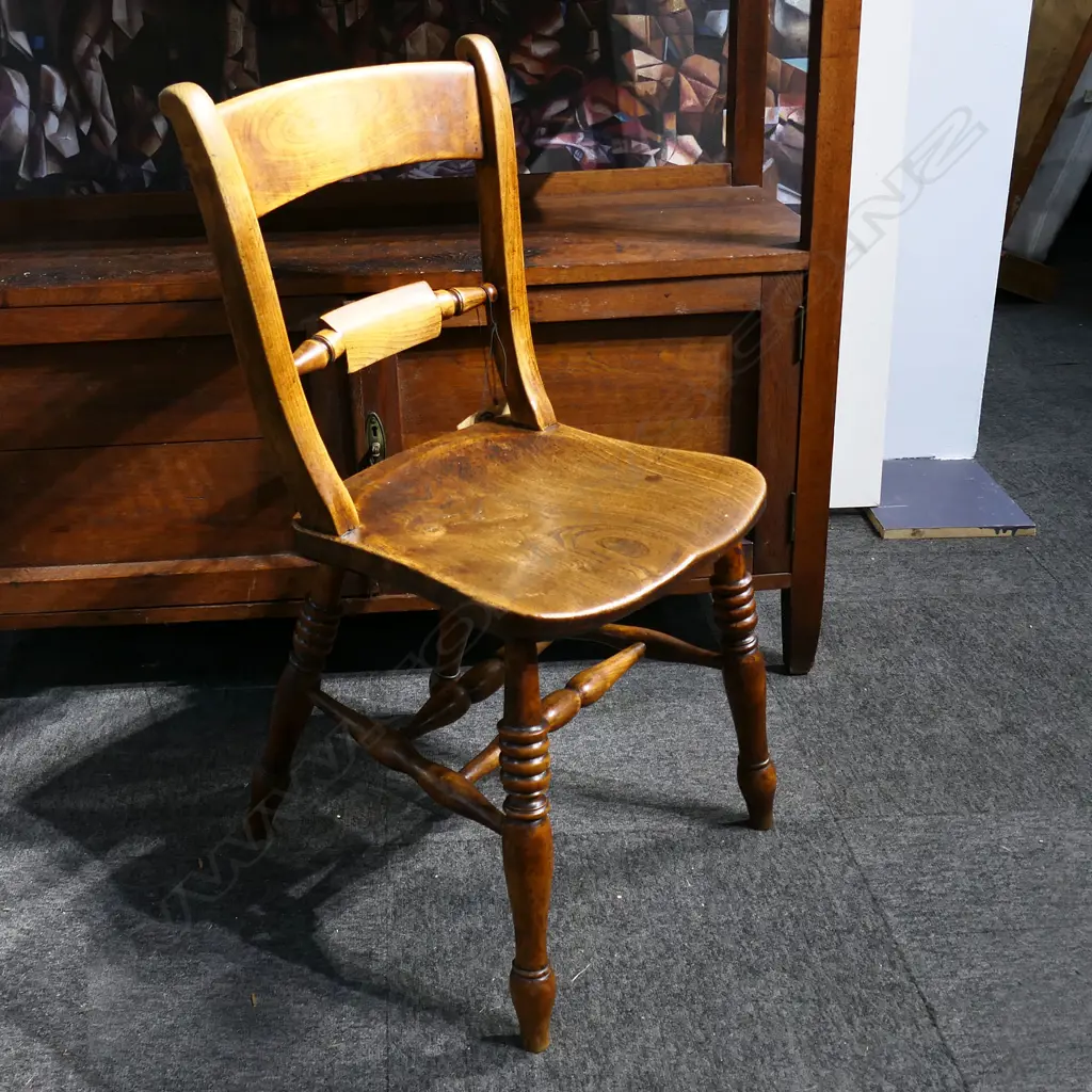 SET OF FOUR COLONIAL SPADE BACK CHAIRS Image 1++