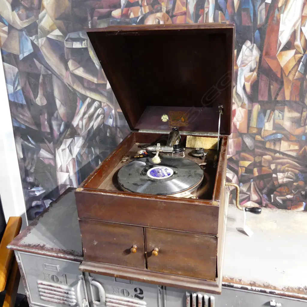**RTV** VINTAGE HMV GRAMOPHONE 490x390x340mm with history see below.... Image 1++