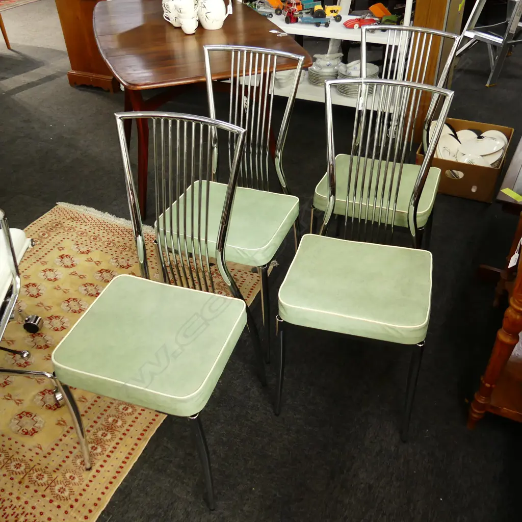 4 CHROME MODERNIST CHAIRS Image 1++