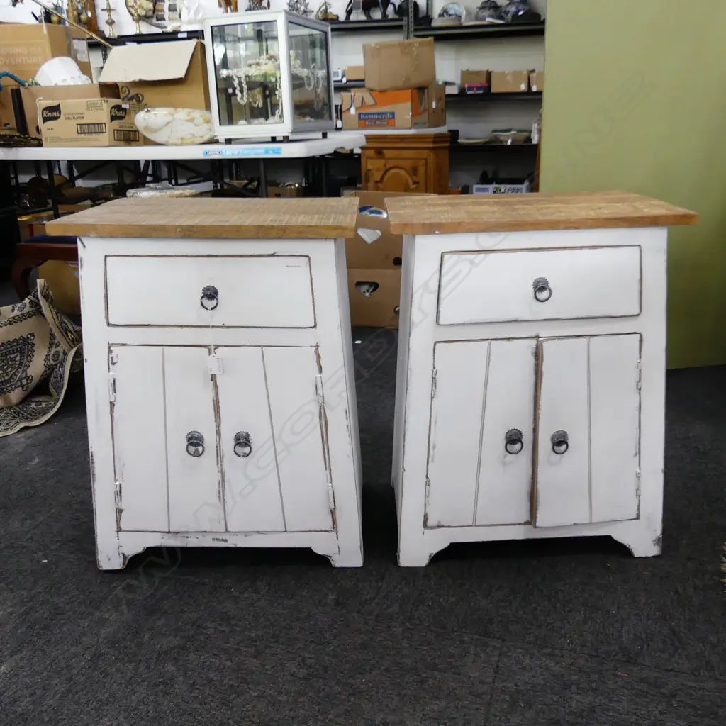 PR WHITE PAINTED BEDSIDE CABINETS 500x380x660mm Image 1++