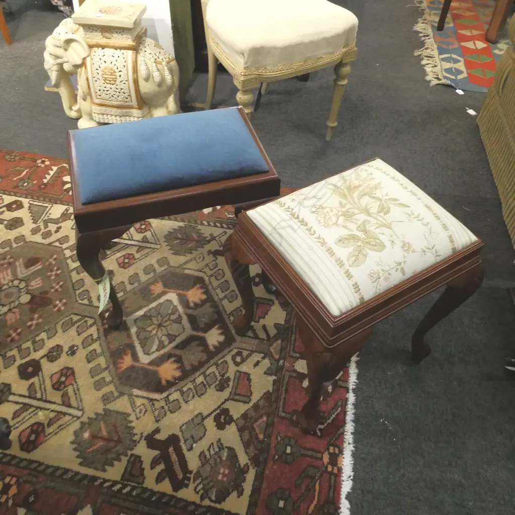 2 QUEEN ANNE STYLE STOOLS Image 1++