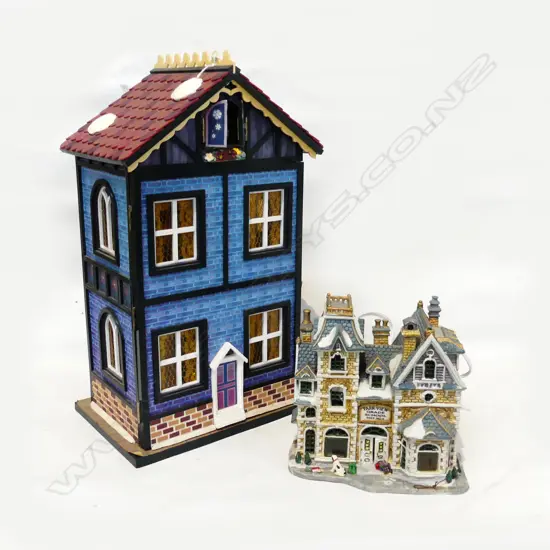 TWO CHRISTMAS THEME HOUSES H180-400MM