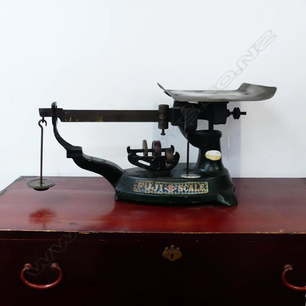 SET OLD FUJI BALANCE SCALES. 540X250mm Image 1++