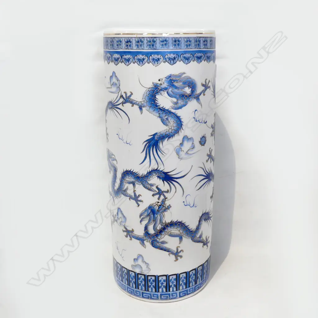 LG B/W ORIENTAL UMBRELLA STAND H.605mm Image 1++