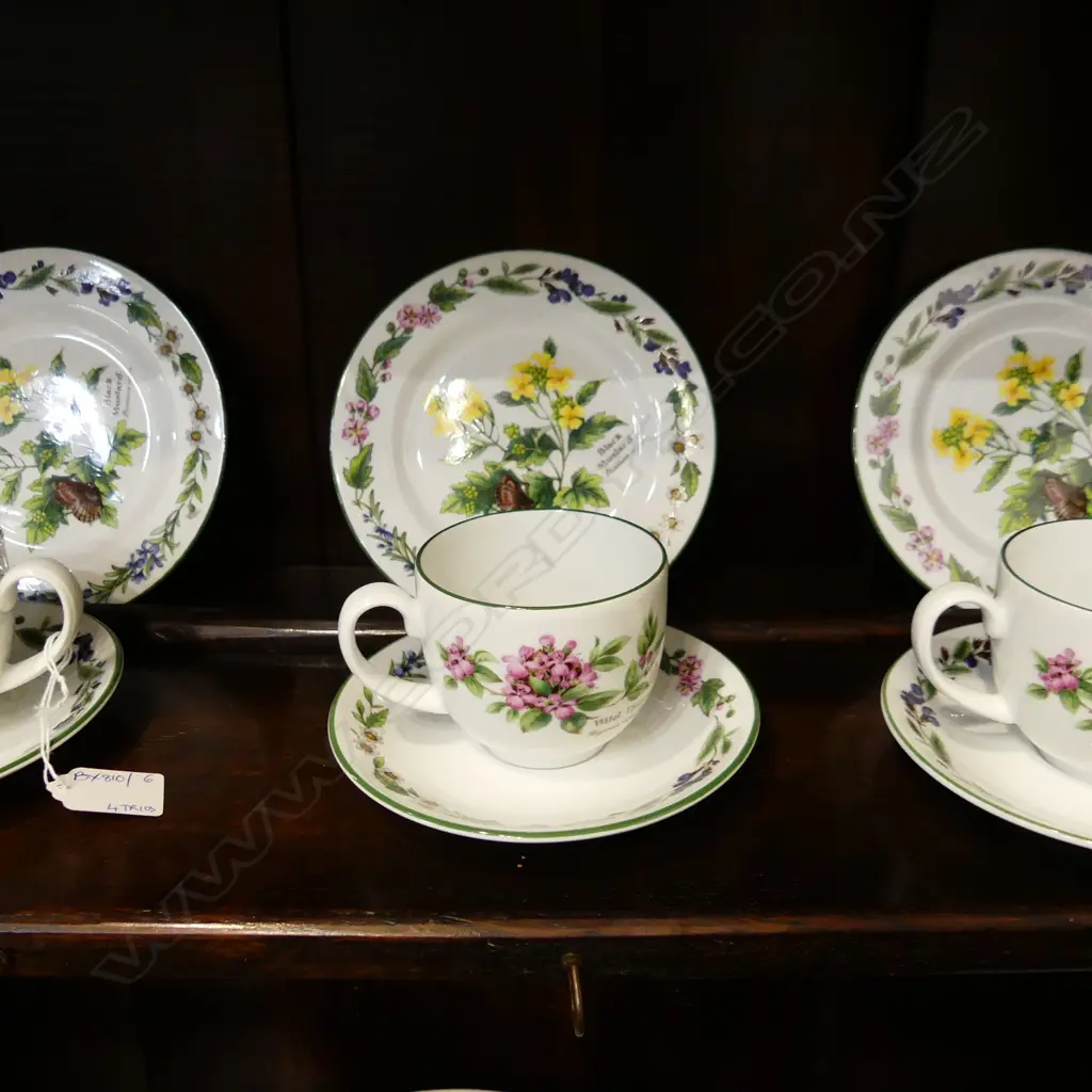 4 ROYAL WORCESTER 'HERBS' TRIOS Image 1++
