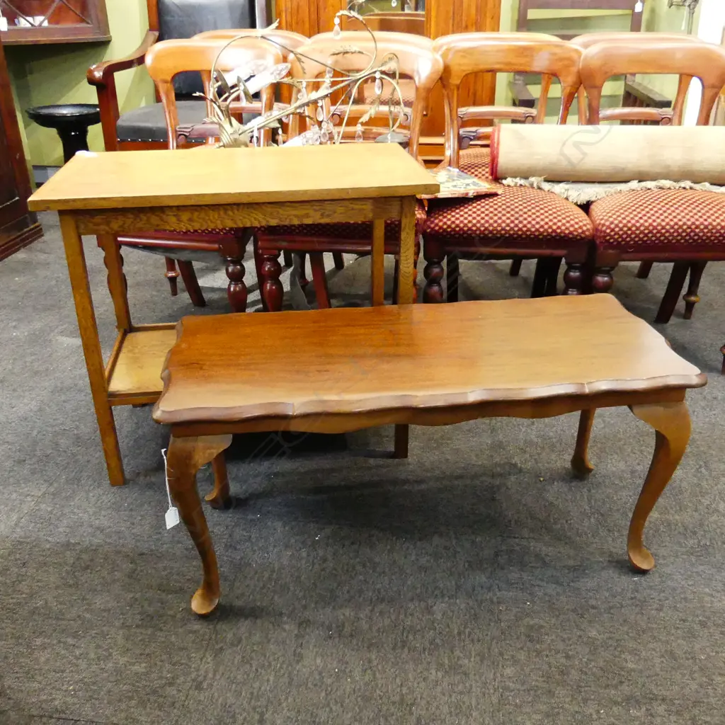 OAK SIDE TABLE, LEATHER TOP 780x455x670mm + QUEEN ANNE STYLE COFFEE TABLE W.900mm Image 1++